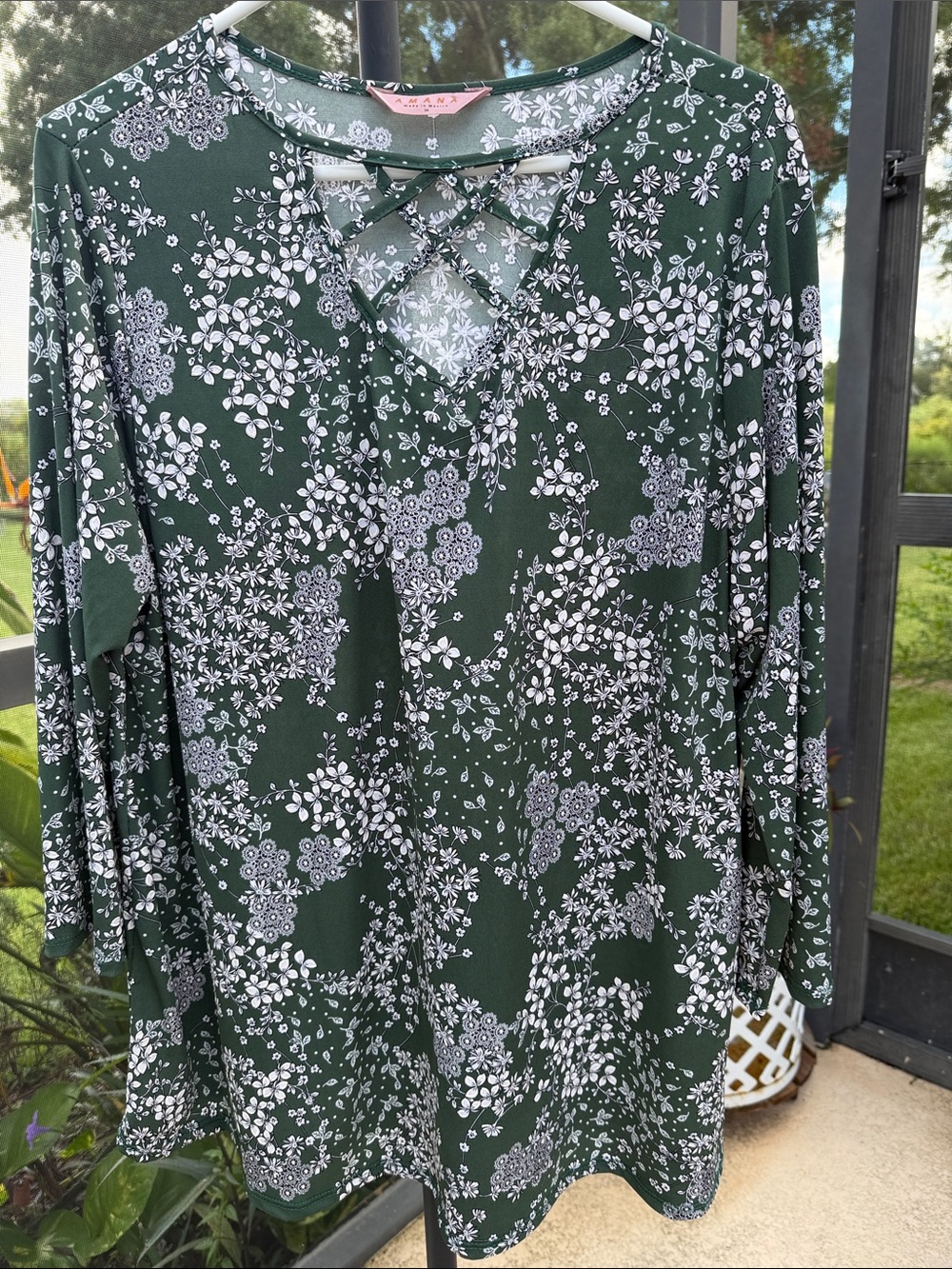 Women's Green Floral Crisscross Long Sleeve Top